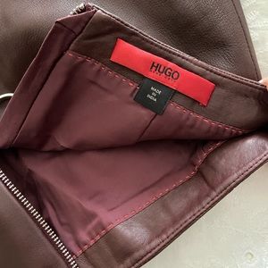 Hugo boss burgundy skirt XS/2 New without tag
